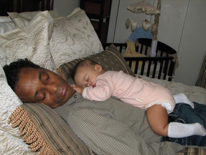 Cómo lograr dormir a tu bebé sin llantos