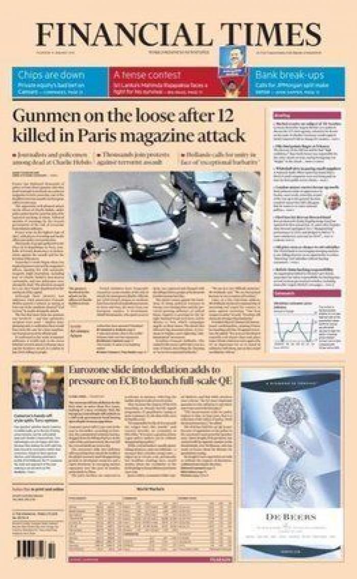 'Charlie Hebdo' caricaturiza a Erdogan en calzoncillos mientras levanta la túnica a una mujer musulmana