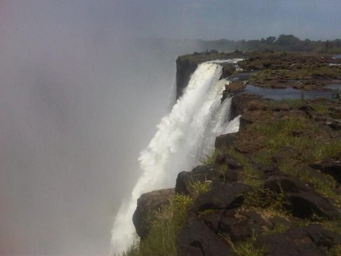 Procesan a 3 ex altos cargos y 38 empresarios por vertidos al Mar Menor