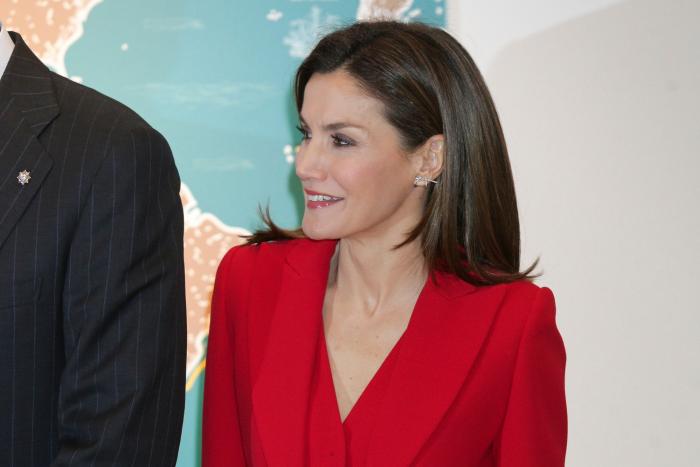 El rifirrafe entre la reina Letizia y doña Sofía por una foto a las infantas