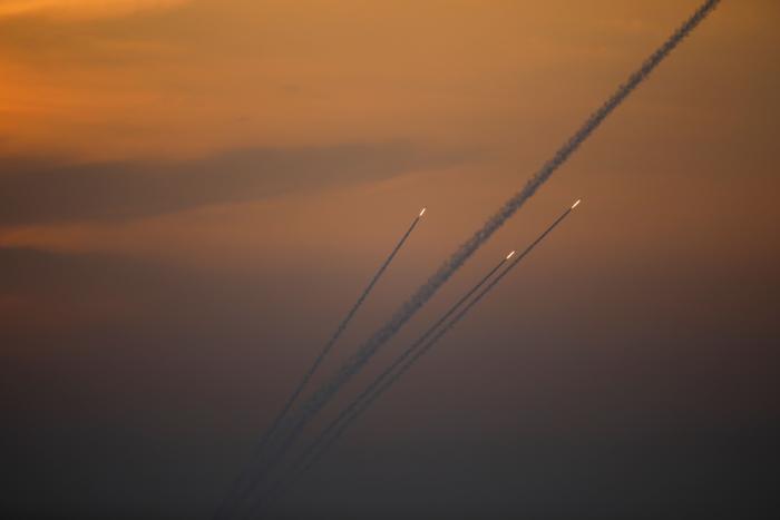 Israel carga contra las marchas en la frontera de Gaza y se tensa el alto el fuego