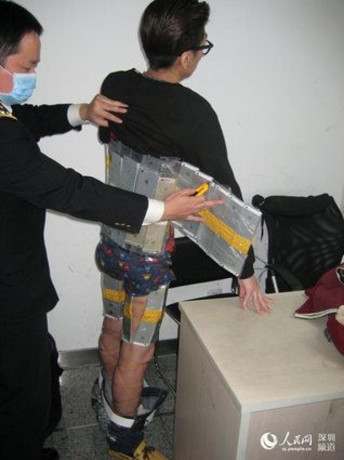 Este hombre intentó meter 94 iPhones de contrabando en China y falló estrepitosamente