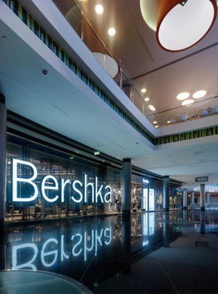 Mango crea un sistema para evitar colas pagando con el móvil en sus tiendas