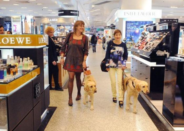 El medallista paralímpico español David Casinos emociona a todos con su mensaje tras perder a su perra guía