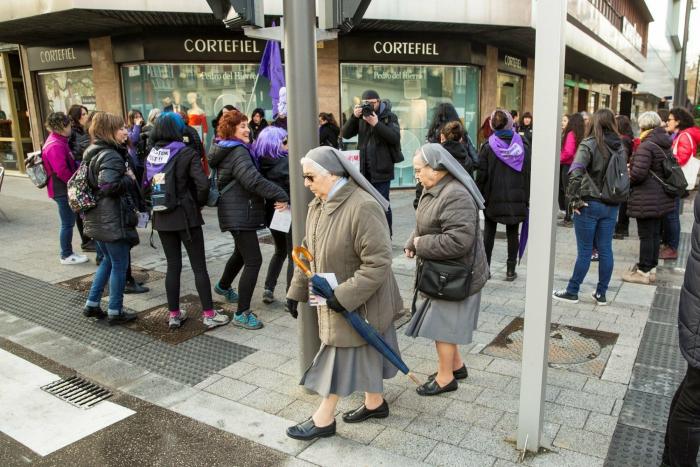 Un hombre mata a puñaladas a su mujer, ante sus hijos, en La Puebla de Almoradiel (Toledo)