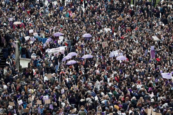 Un hombre mata a puñaladas a su mujer, ante sus hijos, en La Puebla de Almoradiel (Toledo)