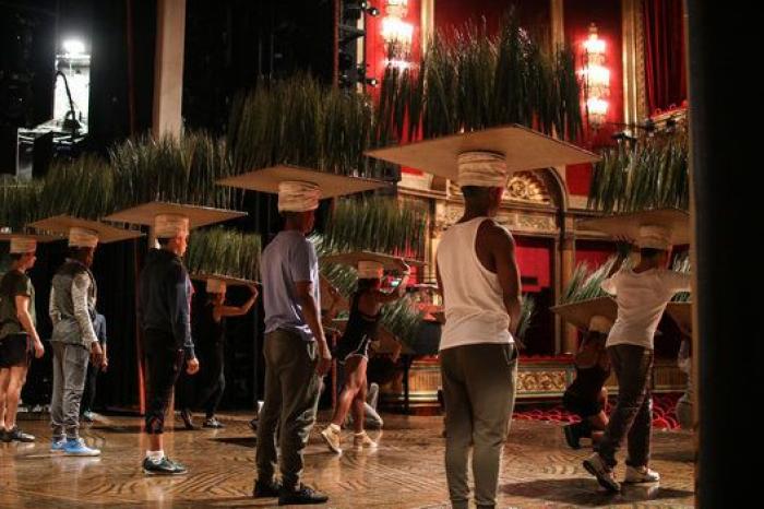 'El Rey León' cumple cinco años: una visita al 'backstage' del musical en Madrid (FOTOS)