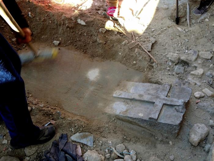 El patio trasero de una casa de Túnez esconde un cementerio de soldados republicanos abandonados por la historia
