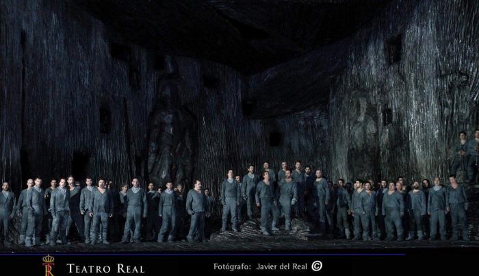 Lohengrin, de Wagner: Luz y luto en el Teatro Real