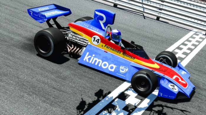 Recuperan la respuesta que Fernando Alonso dio a este tuit y vuelve a arrasar