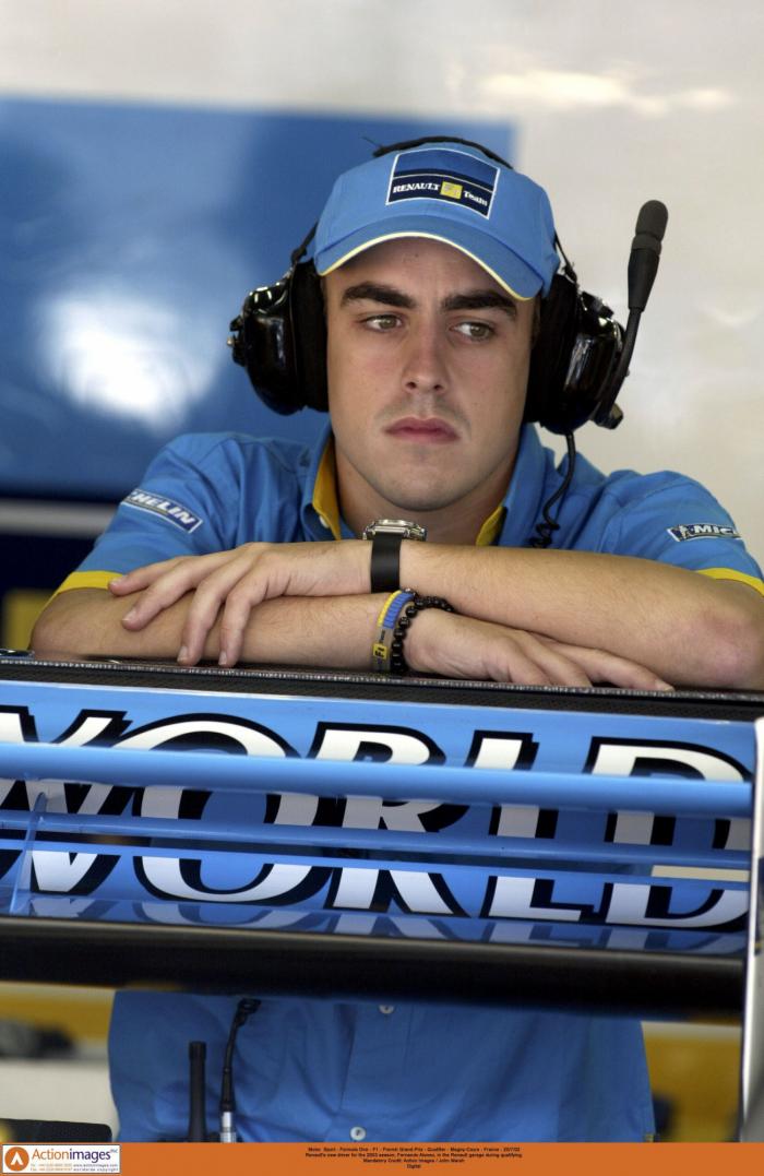Recuperan la respuesta que Fernando Alonso dio a este tuit y vuelve a arrasar