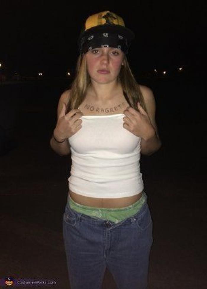 La genial respuesta de un padre a quien criticó a su hija por su disfraz 'de chico'