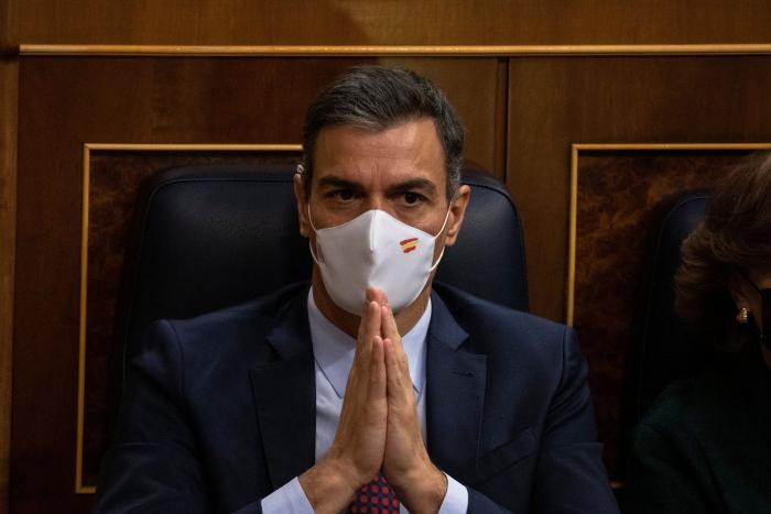 Leen el voto de Álvarez de Toledo en la moción de censura y pasa justo lo que estás pensando