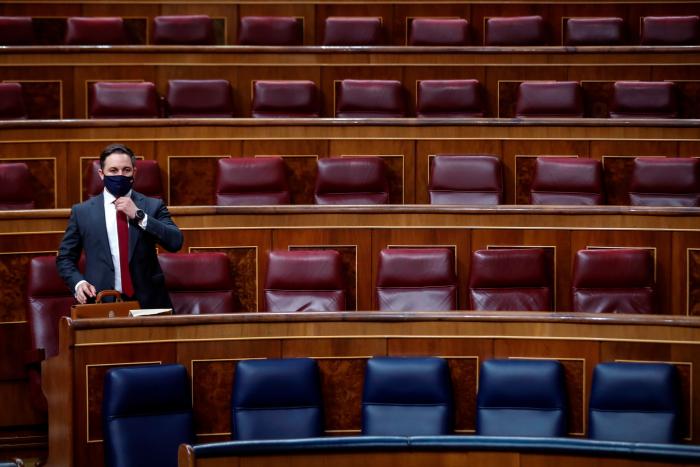 Leen el voto de Álvarez de Toledo en la moción de censura y pasa justo lo que estás pensando