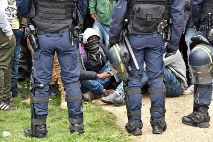 El adiós a 'La Jungla' de Calais en fotos