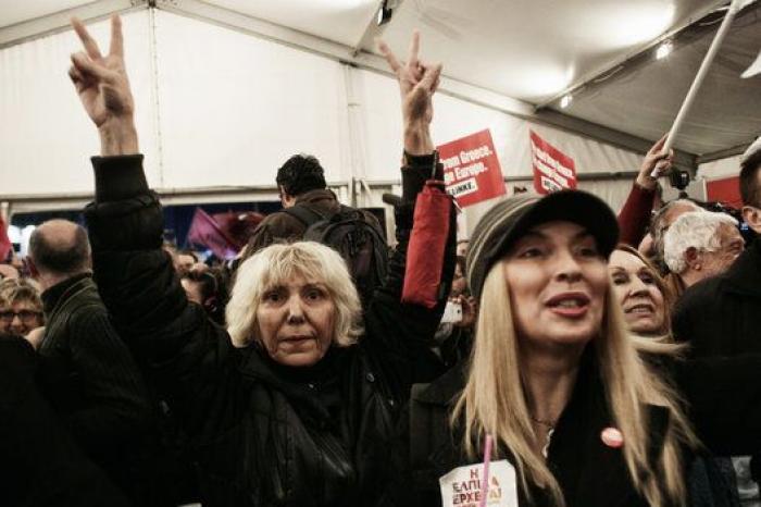 La alegría del cambio: la fiesta de los seguidores de Syriza (FOTOS)