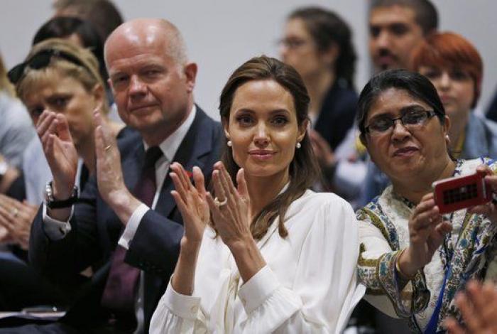 Angelina Jolie cumple 40 años: el álbum de fotos familiar y laboral de la actriz (FOTOS)