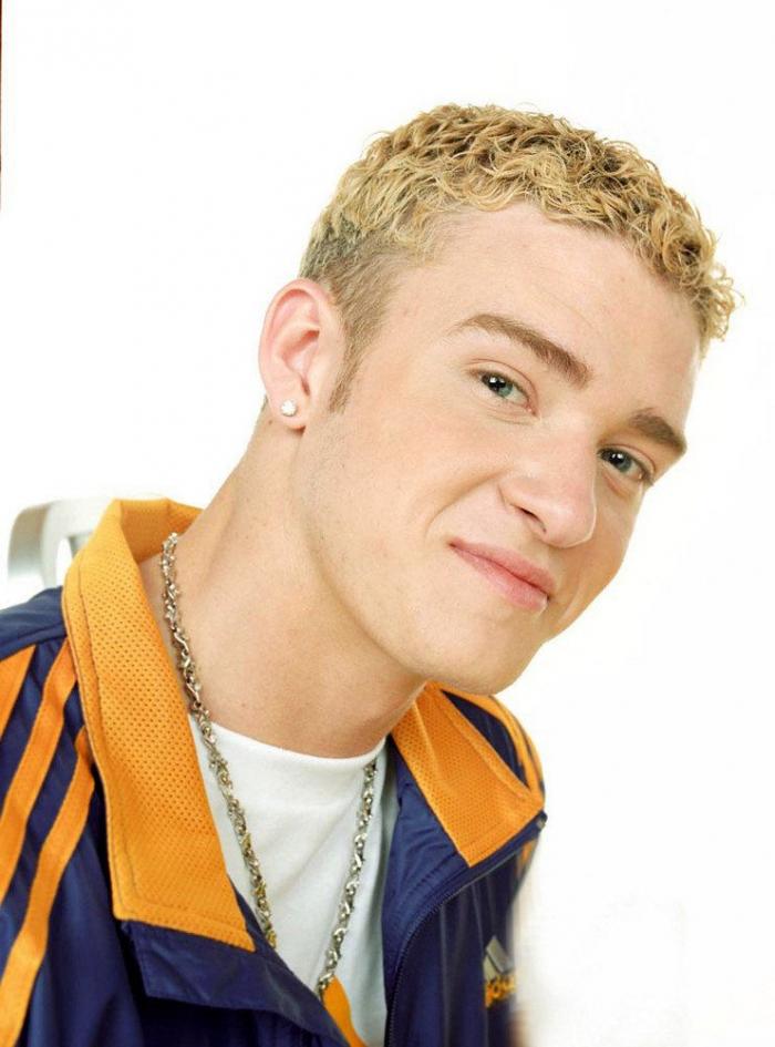 Justin Timberlake infringe la ley por hacerse un selfi votando