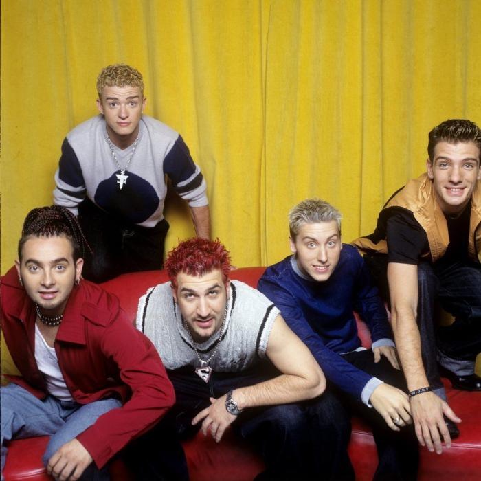 Justin Timberlake infringe la ley por hacerse un selfi votando