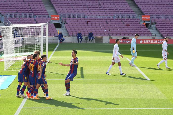 El comentario de Manolo Lama sobre Pablo Iglesias en plena narración del Barcelona-Real Madrid