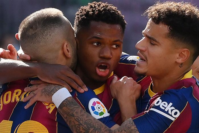 El comentario de Manolo Lama sobre Pablo Iglesias en plena narración del Barcelona-Real Madrid