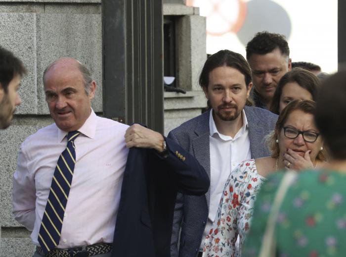 "Lecciones de trabajar, poquitas" y otras 25 balas entre Iglesias y Rivera