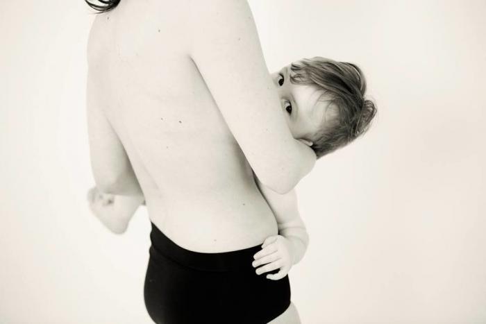 Tania Llasera arrasa con este alegato a favor de las estrías y cicatrices