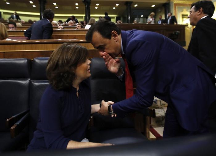 "Lecciones de trabajar, poquitas" y otras 25 balas entre Iglesias y Rivera