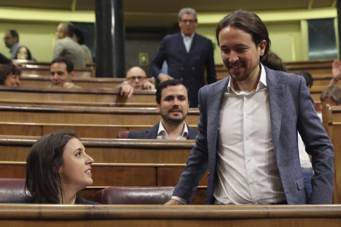 "Lecciones de trabajar, poquitas" y otras 25 balas entre Iglesias y Rivera