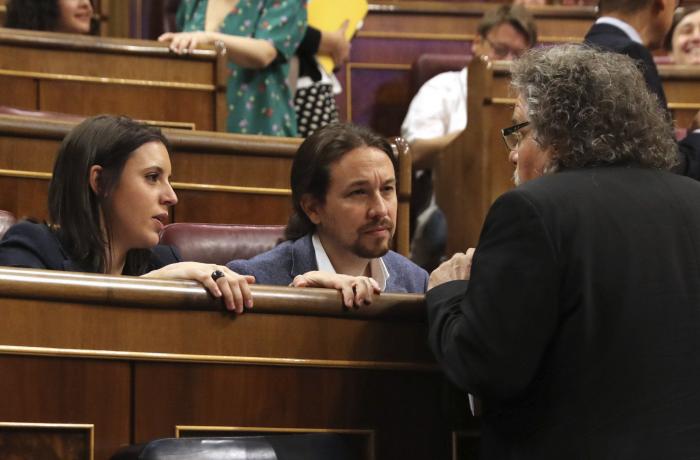 "Lecciones de trabajar, poquitas" y otras 25 balas entre Iglesias y Rivera