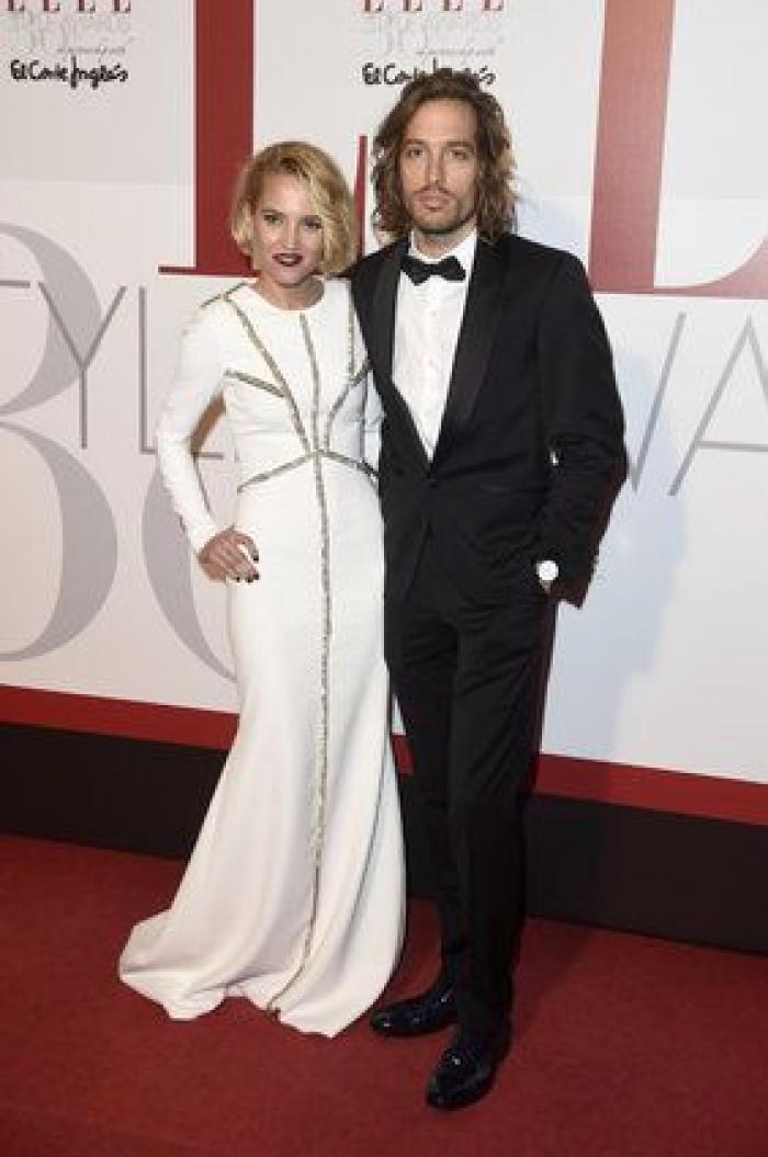 Negro, máscaras y transparencias en el 30 aniversario de 'Elle España'