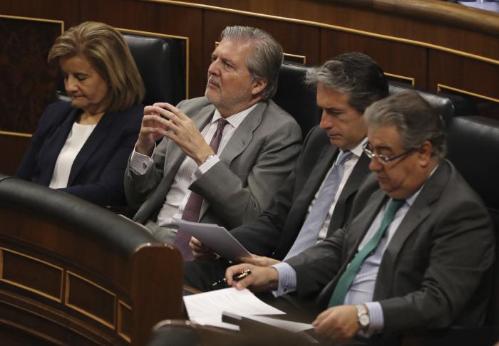 "Lecciones de trabajar, poquitas" y otras 25 balas entre Iglesias y Rivera