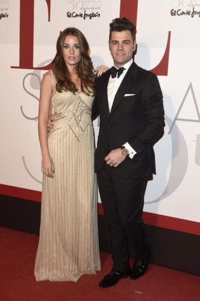 Negro, máscaras y transparencias en el 30 aniversario de 'Elle España'