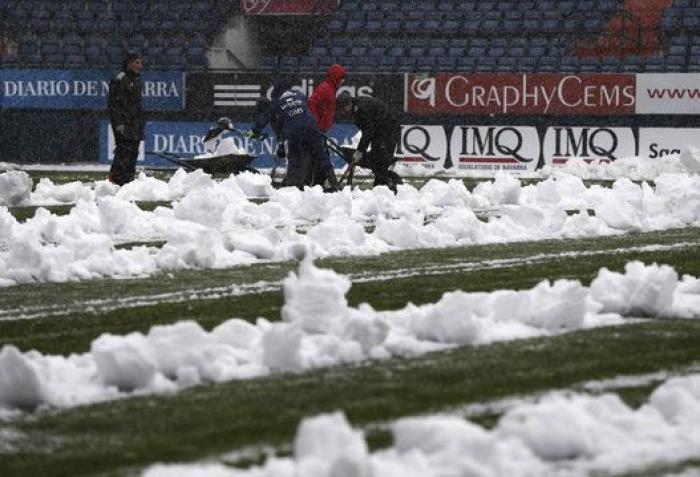Suspendido el Osasuna-Zaragoza por el temporal de nieve en Pamplona (FOTOS)