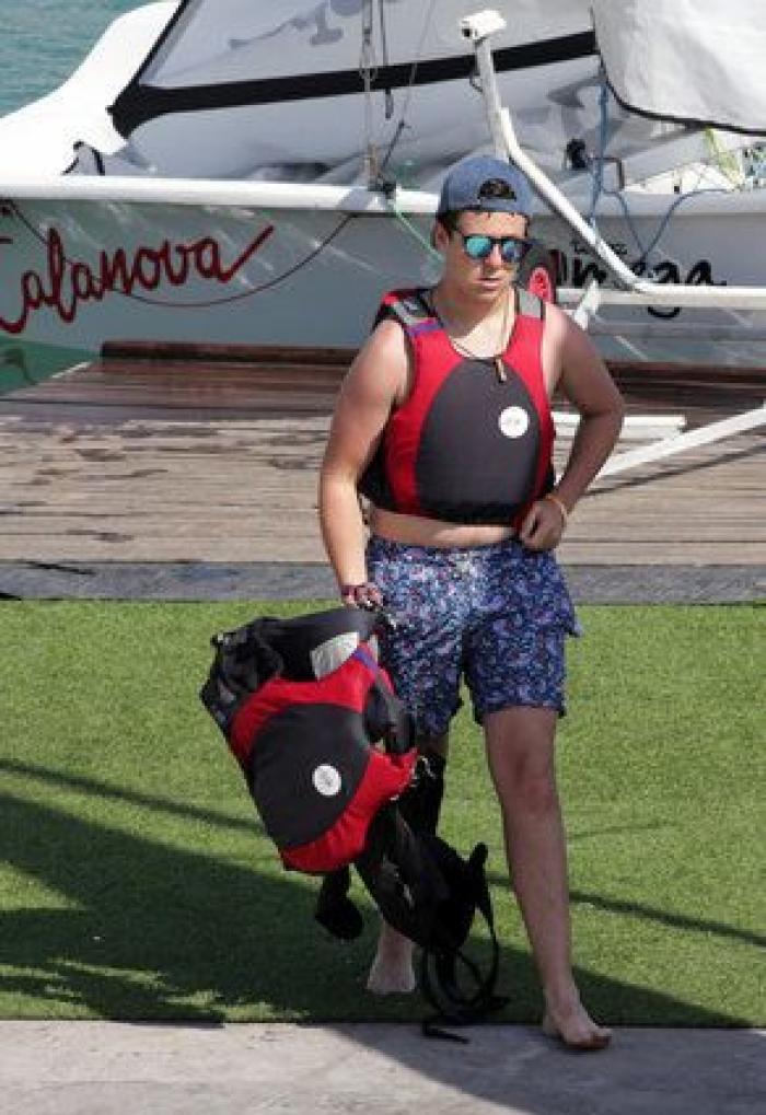 Froilán protagoniza una bronca a las puertas de una discoteca... y una cámara lo capta