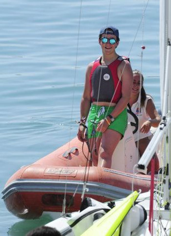 Froilán protagoniza una bronca a las puertas de una discoteca... y una cámara lo capta