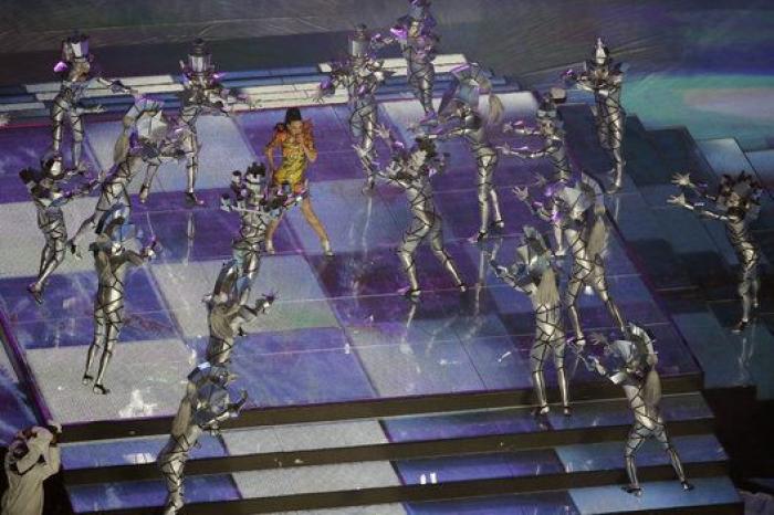 La actuación de Katy Perry en la Super Bowl con Missy Elliot, Lenny Kravitz y tiburones