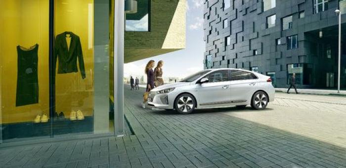 9 tríos que revolucionaron la historia