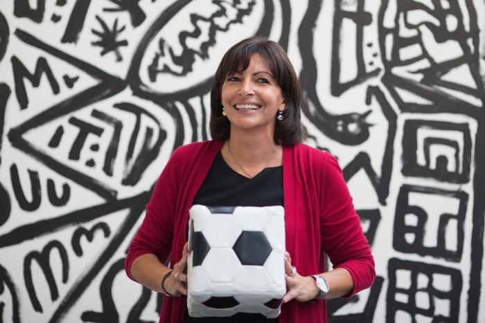 Anne Hidalgo, elegida candidata del Partido Socialista para las presidenciales de Francia de 2022