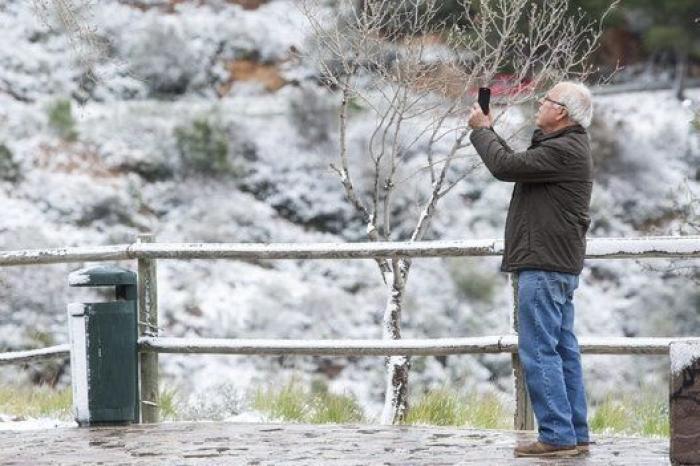 Las imágenes que deja la ola de nieve sobre la Península