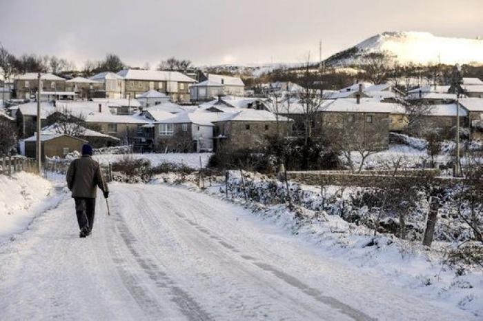 Las imágenes que deja la ola de nieve sobre la Península