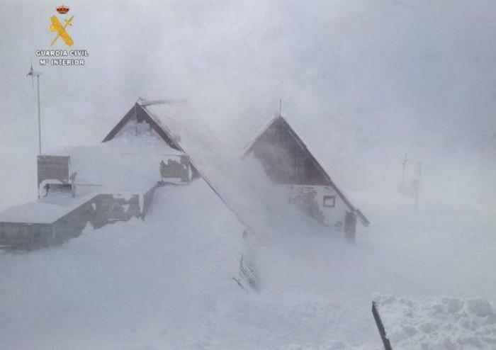 Las imágenes que deja la ola de nieve sobre la Península