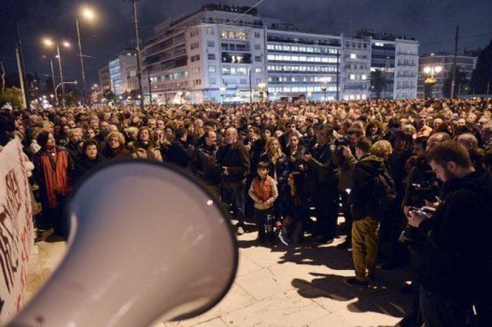 Así se ha sufrido (y se sufre) el desgaste del rescate a Grecia