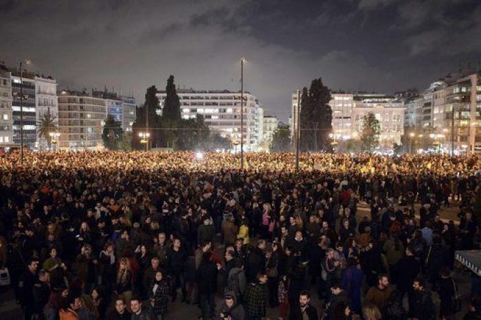 Así se ha sufrido (y se sufre) el desgaste del rescate a Grecia