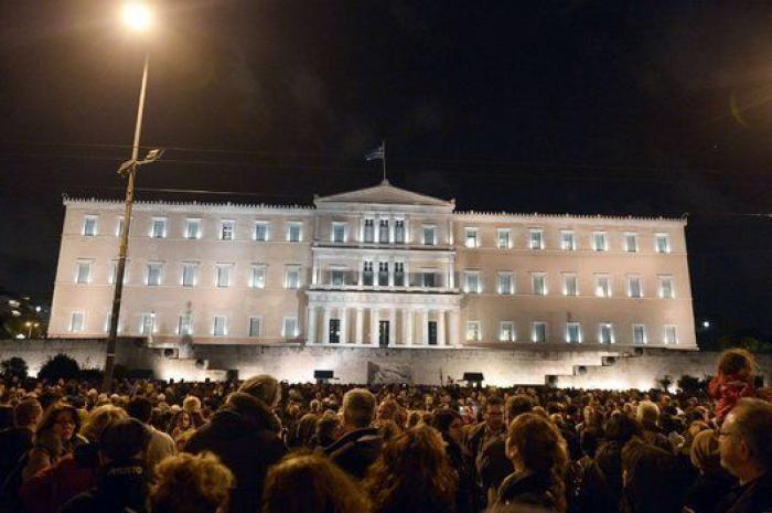 Así se ha sufrido (y se sufre) el desgaste del rescate a Grecia