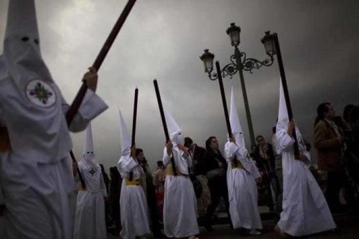 'Religión y postureo': alucina con el vídeo que arrasa en YouTube