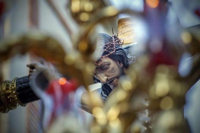 'Religión y postureo': alucina con el vídeo que arrasa en YouTube