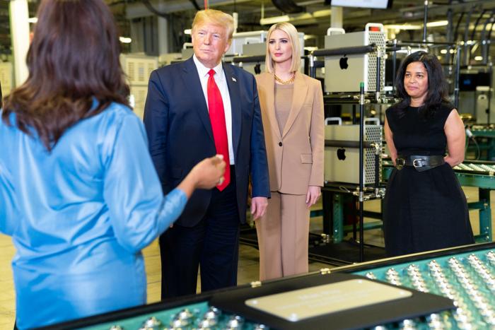 El programa de ayuda a las mujeres de Ivanka Trump estaba plagado de fallos