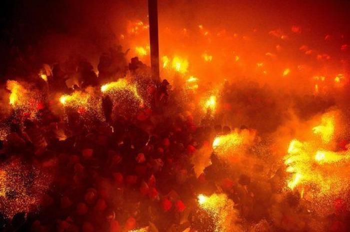 Christian Grey como postre, el cisne congelado y otras 8 fotos del viernes