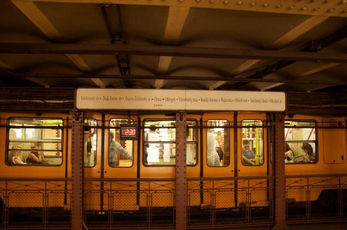 La divertida y aplaudida venganza de Naomi Watts a una fan que le robó una foto en el metro